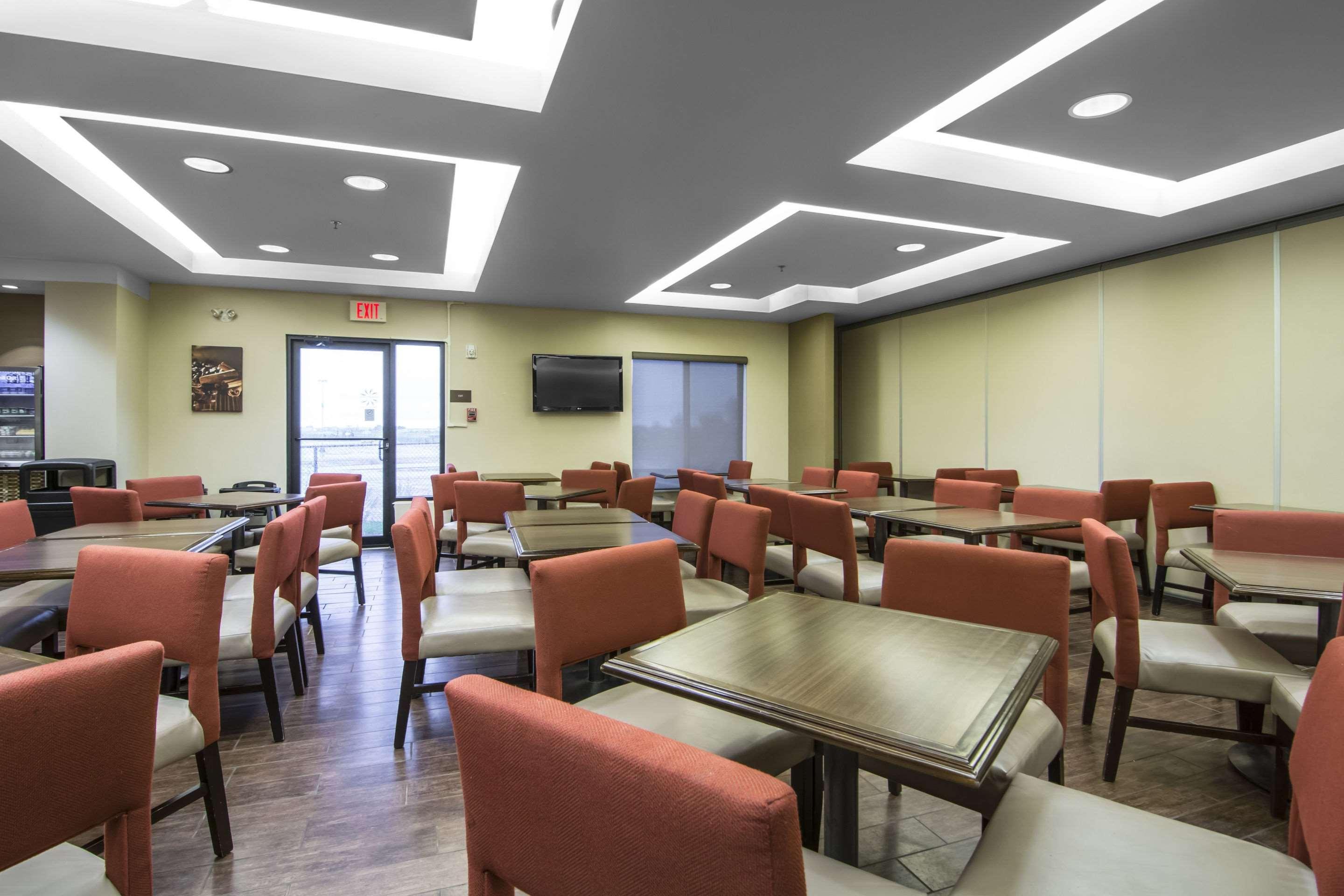 Comfort Suites Saskatoon Exteriér fotografie