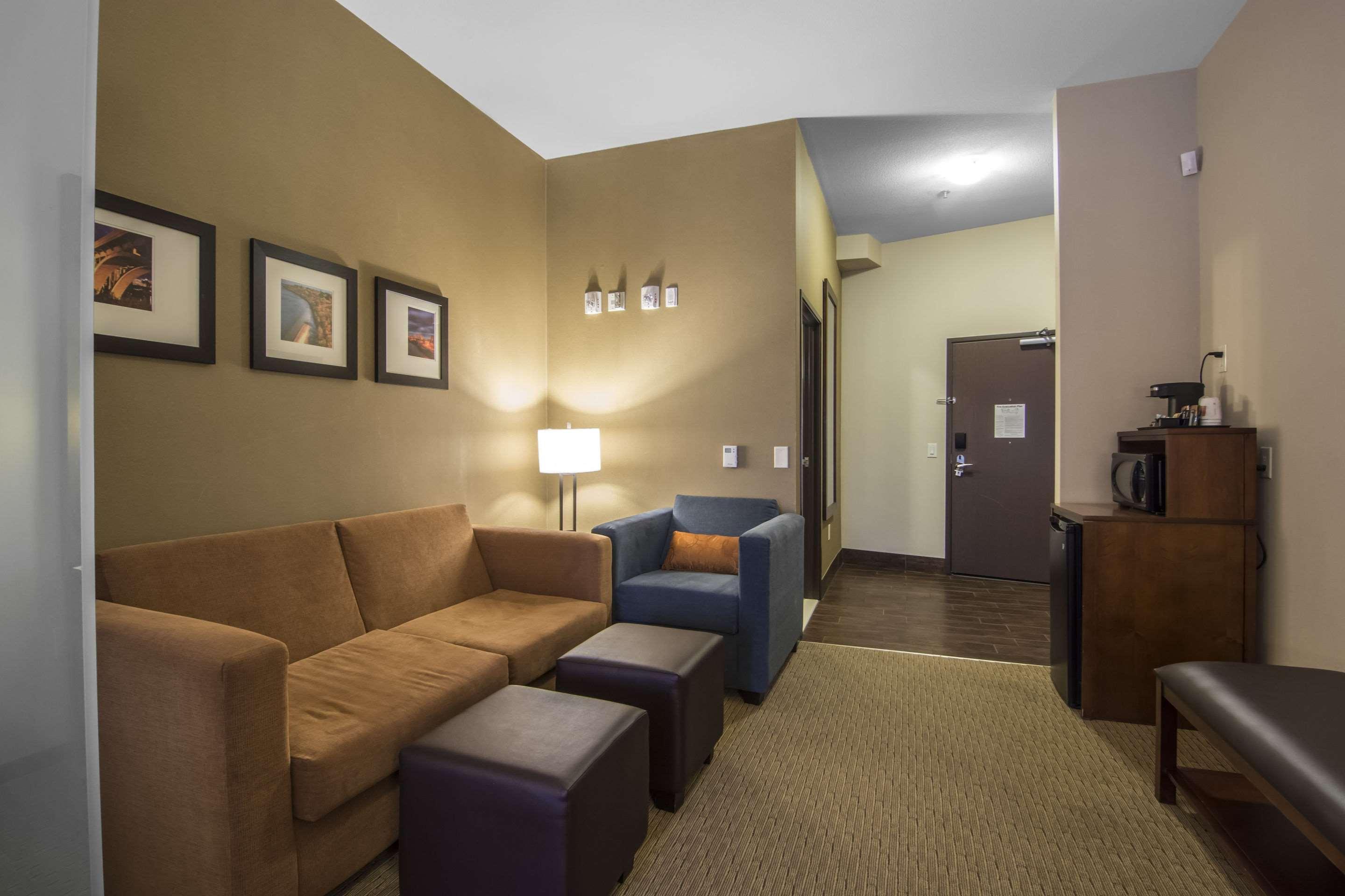 Comfort Suites Saskatoon Exteriér fotografie