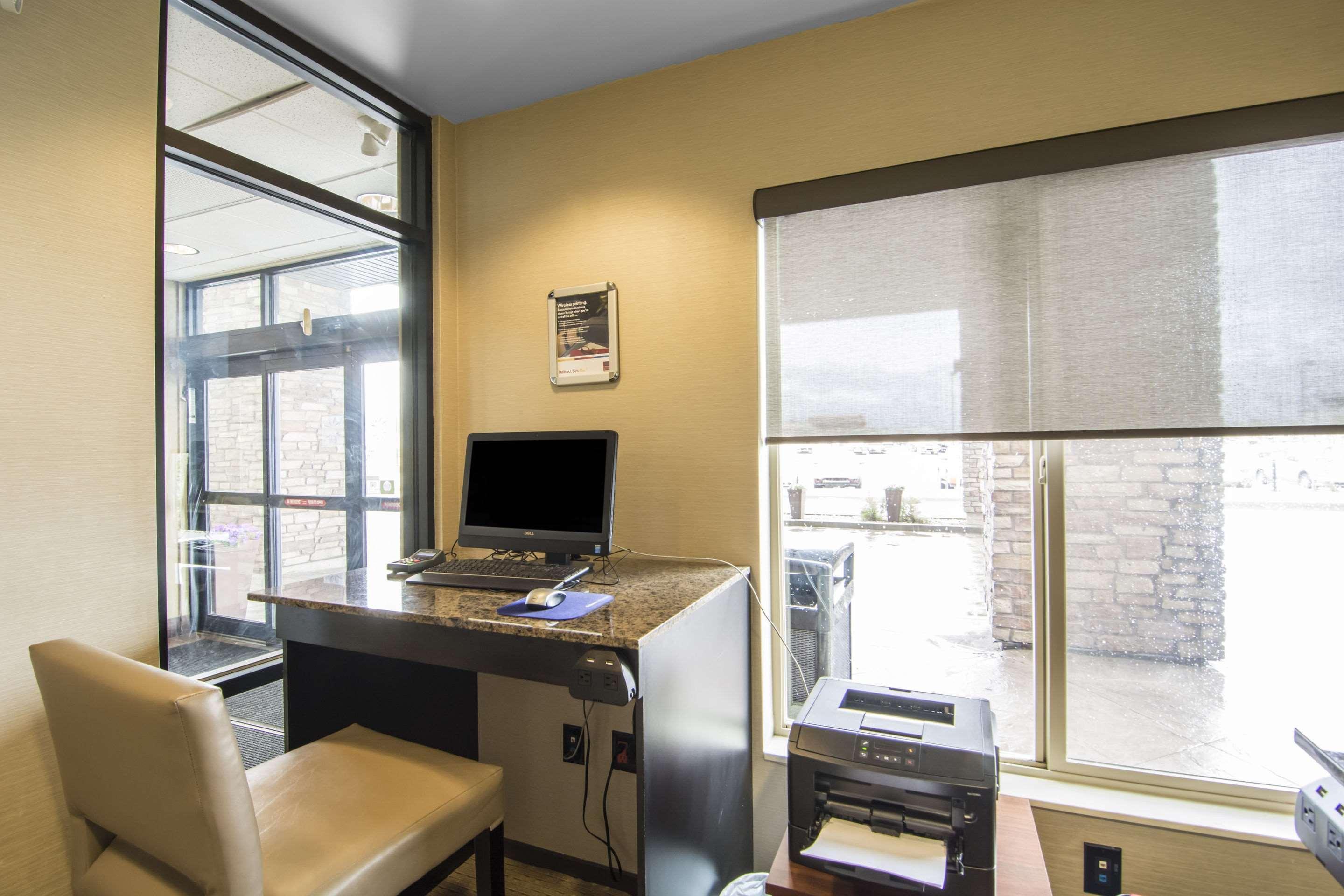 Comfort Suites Saskatoon Exteriér fotografie